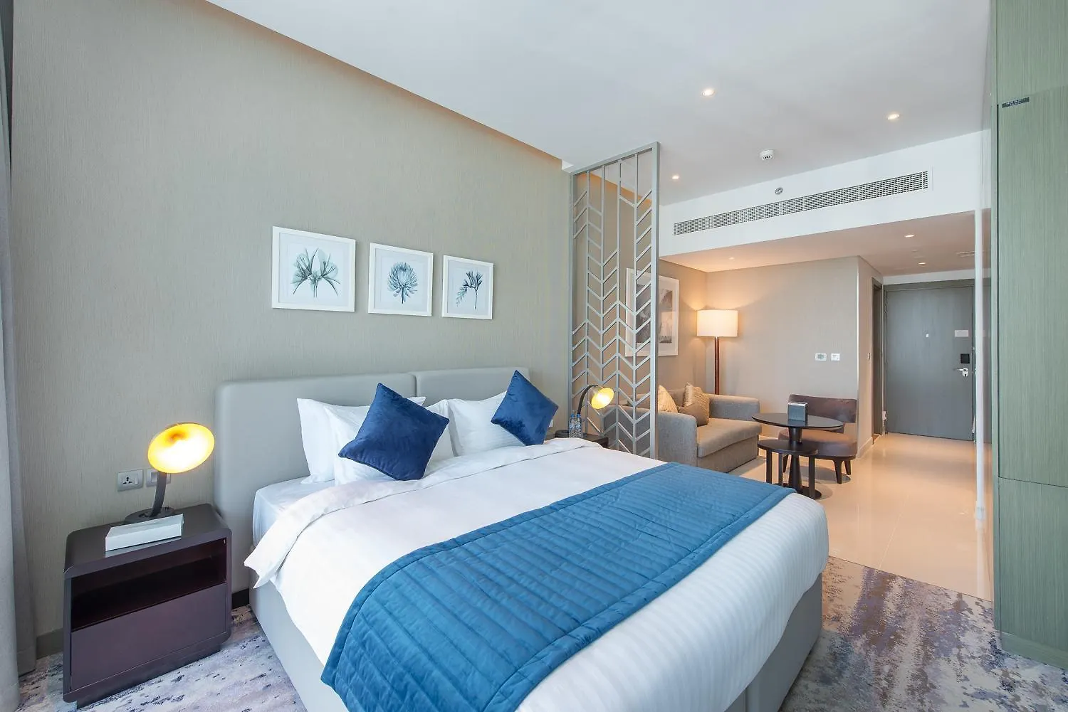 Cosmopolitan Studio Full Canal View By Suiteable Dubai