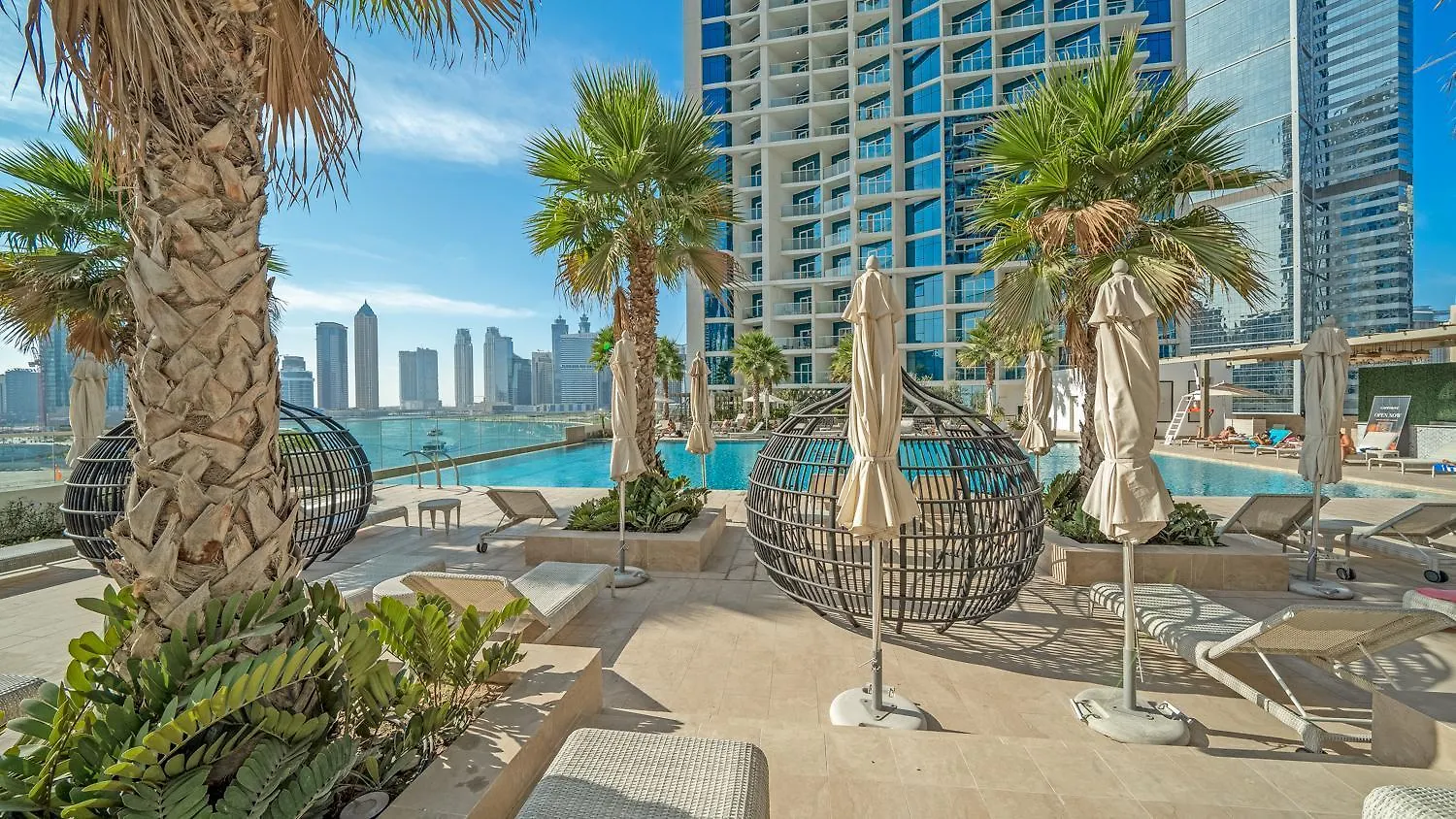 Apartment Cosmopolitan Studio Full Canal View By Suiteable Dubai United Arab Emirates