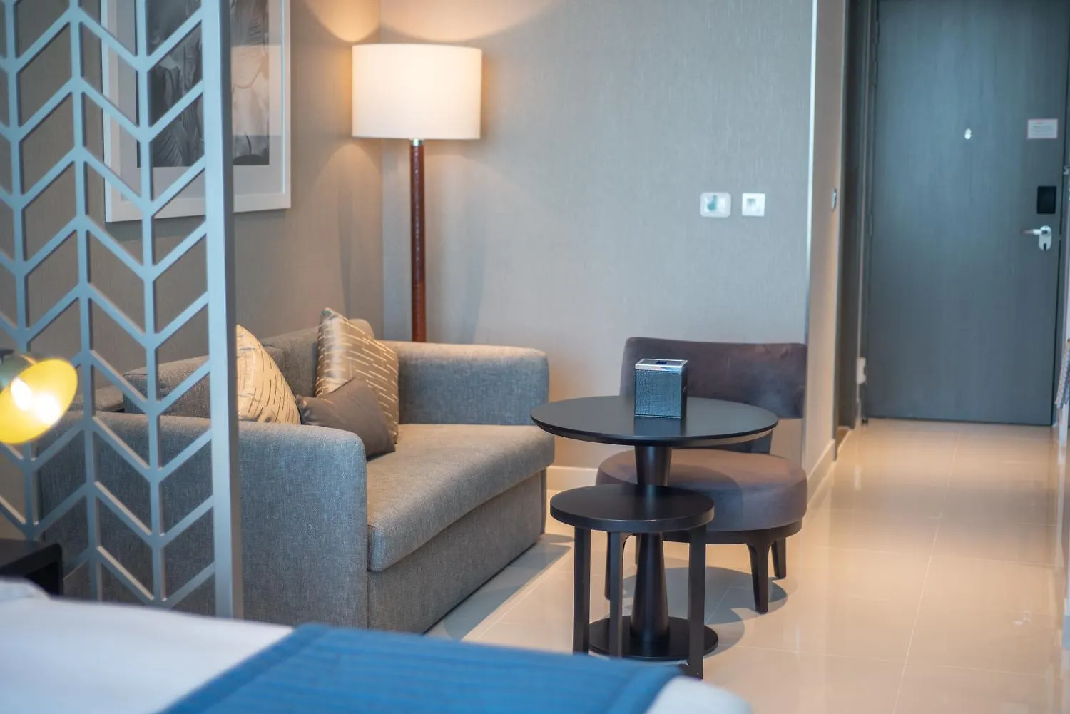 Cosmopolitan Studio Full Canal View By Suiteable Dubai 0*,