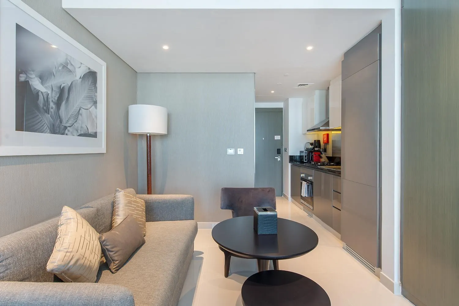 Cosmopolitan Studio Full Canal View By Suiteable Dubai Lägenhet